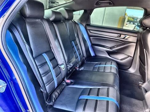 Used 2018 Honda Accord Sport image 21