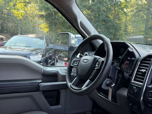 Used 2018 Ford F250 XLT w/ XLT Premium Package AWD/4WD image 42