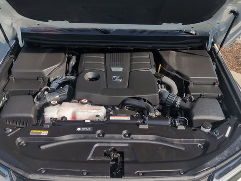 Used 2024 Lexus GX 550 image 34