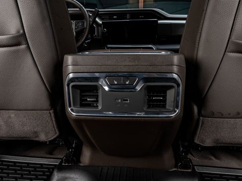 Used 2025 GMC Sierra 2500 Denali w/ Denali Reserve Package image 33