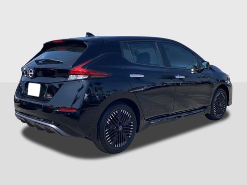 New 2025 Nissan Leaf SV Plus image 4