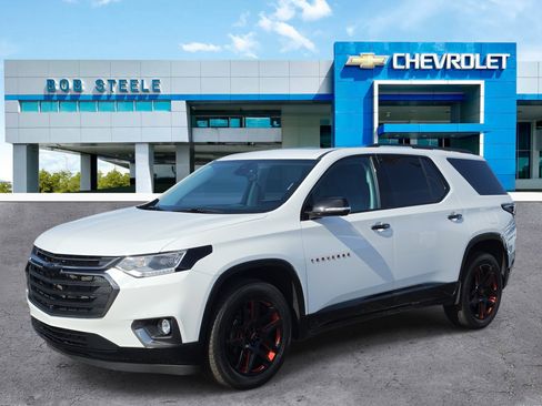 Used 2020 Chevrolet Traverse Premier w/ Redline Edition FWD image 2