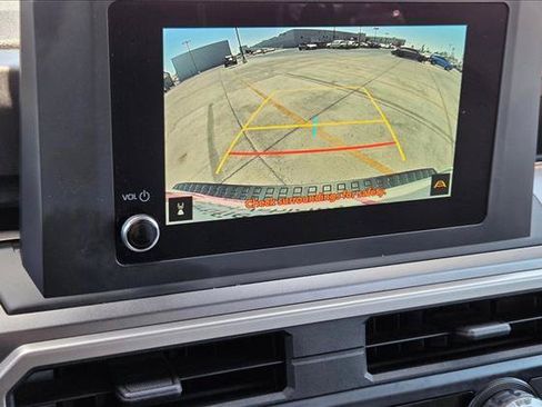 Certified 2025 Toyota 4Runner SR5 AWD/4WD image 11