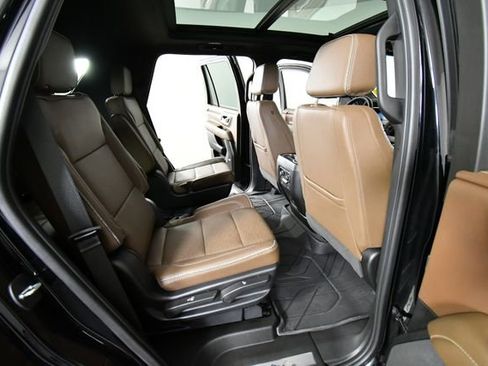 Used 2023 Chevrolet Tahoe High Country image 25