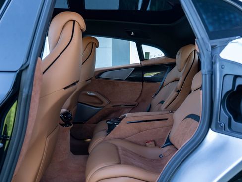 Certified 2025 Ferrari Purosangue image 46