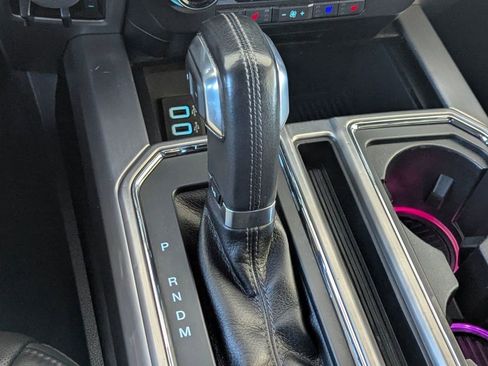 Certified 2017 Ford F150 Platinum w/ Equipment Group 701A Luxury image 17