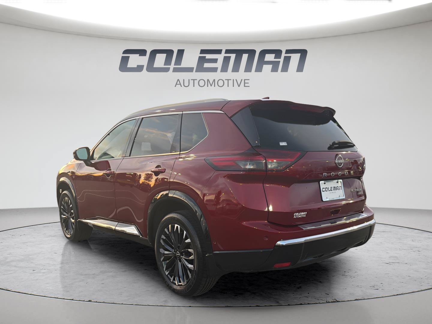 Used 2024 Nissan Rogue Platinum w/ Platinum Premium Package AWD/4WD image 3