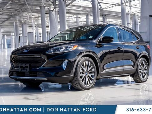 Used 2020 Ford Escape Titanium image 1
