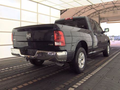 Used 2017 RAM 1500 Classic SLT RWD image 5
