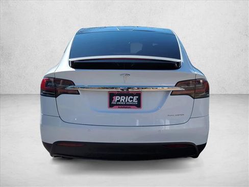 Used 2021 Tesla Model X Long Range image 6