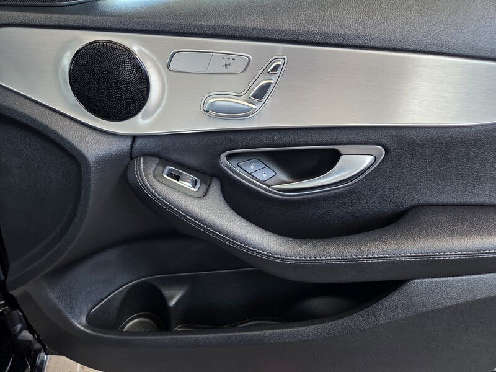 Used 2018 Mercedes-Benz C 300 Sedan image 21