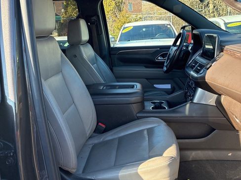 Used 2021 Chevrolet Tahoe Z71 w/ Z71 Signature Package image 15