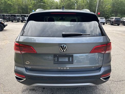 Used 2023 Volkswagen Taos SE image 6