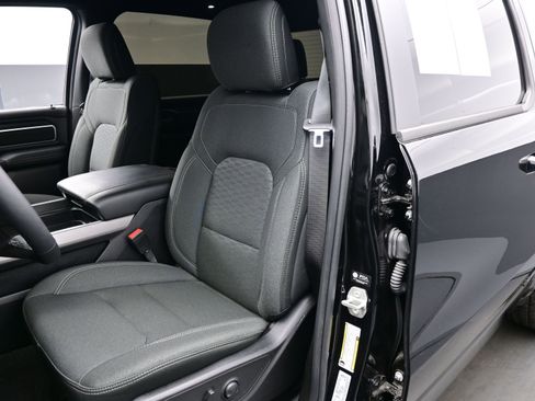 Used 2025 RAM 1500 Big Horn image 13