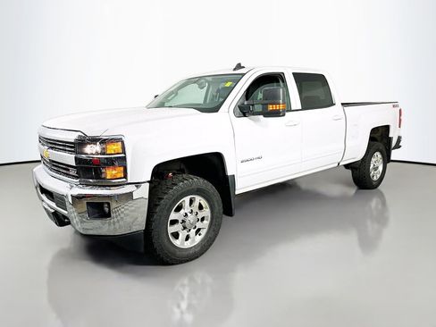 Used 2015 Chevrolet Silverado 2500 LT w/ LT Convenience Package AWD/4WD image 7