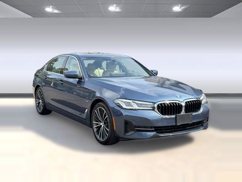 Certified 2023 BMW 530e xDrive w/ Convenience Package AWD/4WD image 7