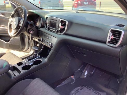 Used 2019 Kia Sportage LX image 26