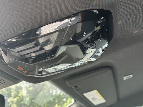 Used 2026 BMW iX xDrive45 w/ Executive Package image 16