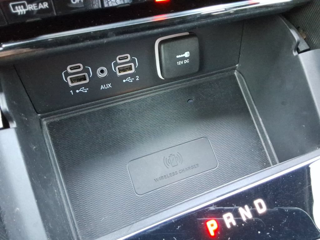 Used 2025 Jeep Grand Cherokee L Altitude RWD image 35