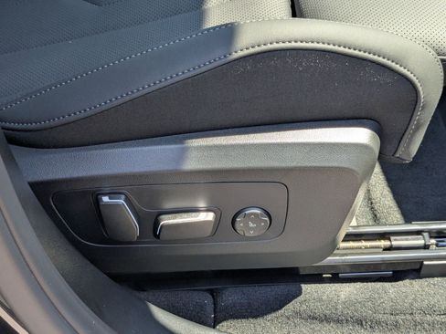 New 2025 BMW X3 xDrive30i w/ Premium Package image 36