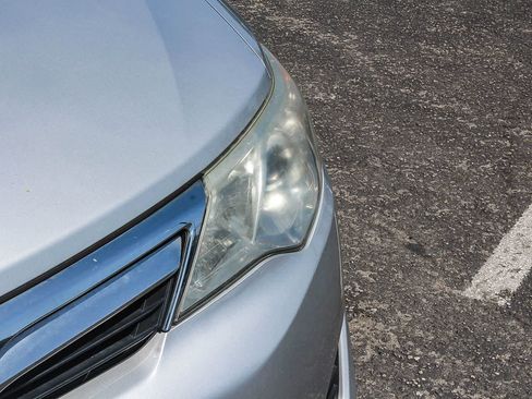 Used 2012 Toyota Camry LE image 13