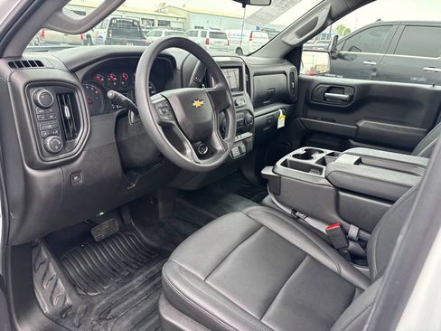 Used 2025 Chevrolet Silverado 1500 W/T w/ LPO, Dark Essentials Package AWD/4WD image 11
