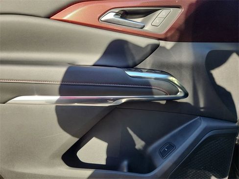 Used 2025 Chevrolet Traverse Z71 w/ Driver Confidence Package image 22