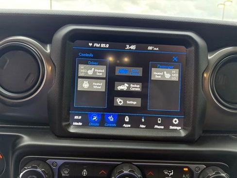 Used 2022 Jeep Wrangler Unlimited Sport image 16