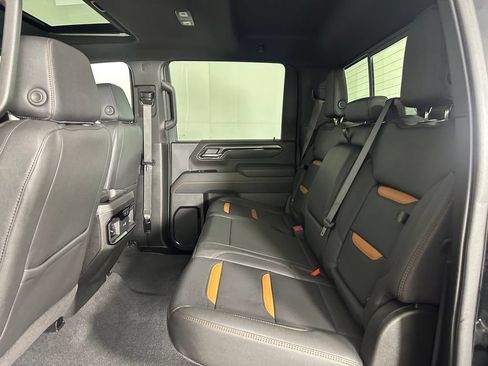 Used 2025 GMC Sierra 2500 AT4 w/ AT4 Premium Plus Package AWD/4WD image 30