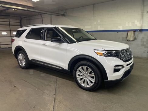 Certified 2021 Ford Explorer Limited w/ Equipment Group 301A image 1