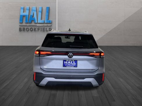 New 2026 Volkswagen Tiguan SE image 4