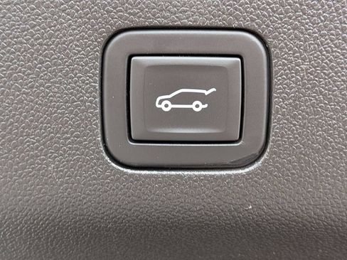 Used 2023 Chevrolet Tahoe RST w/ Luxury Package RWD image 17