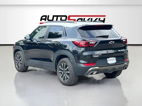 Used 2025 Chevrolet TrailBlazer ACTIV w/ Driver Confidence Package FWD image 5