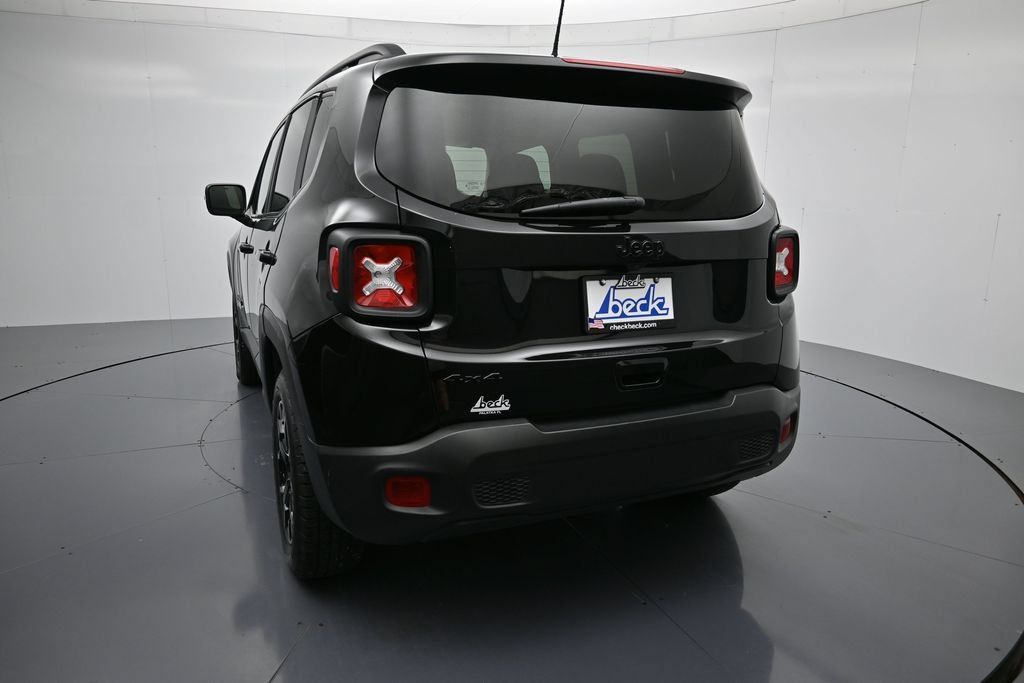 Used 2023 Jeep Renegade Latitude AWD/4WD image 23