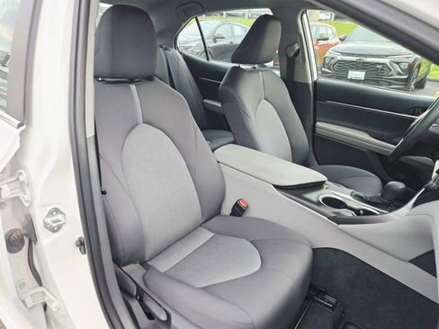 Used 2021 Toyota Camry LE FWD image 12