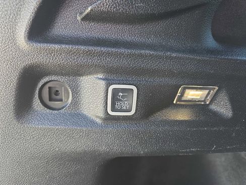 Used 2021 Jeep Grand Cherokee L Laredo AWD/4WD image 9