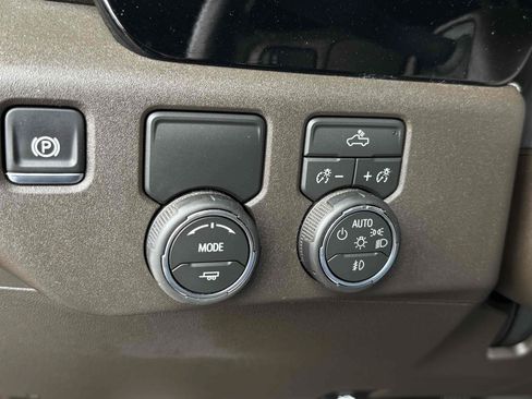Used 2026 Chevrolet Silverado 1500 RST RWD image 17