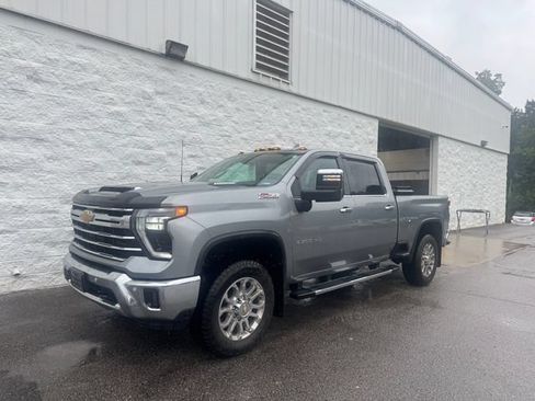 Used 2024 Chevrolet Silverado 2500 LTZ w/ LTZ Convenience Package AWD/4WD image 1