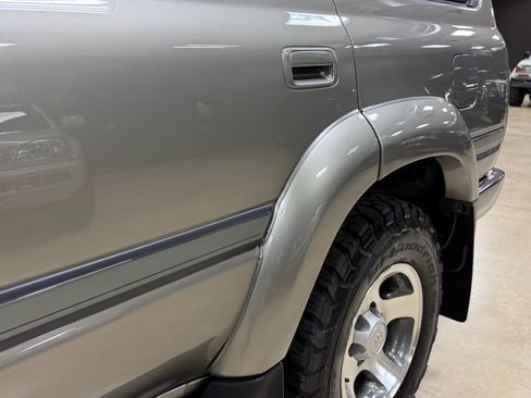 Used 1997 Toyota Land Cruiser AWD/4WD image 19