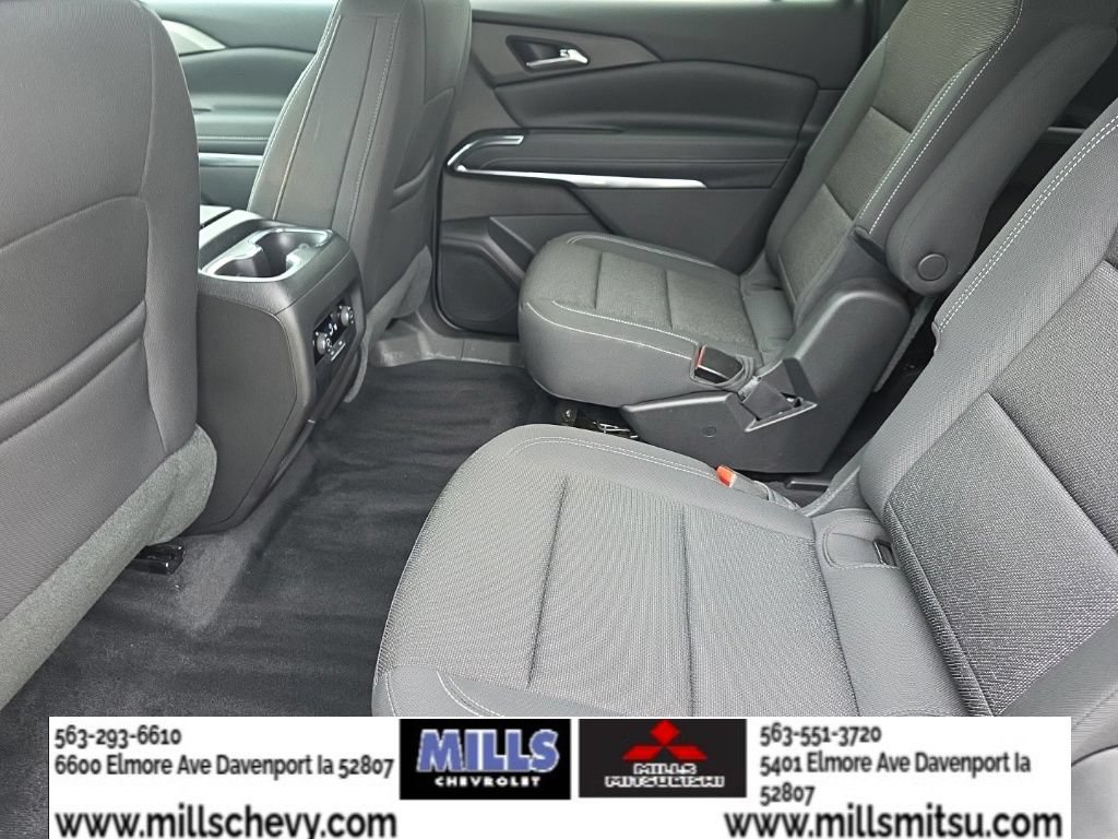 Used 2025 Chevrolet Traverse LT AWD/4WD image 15