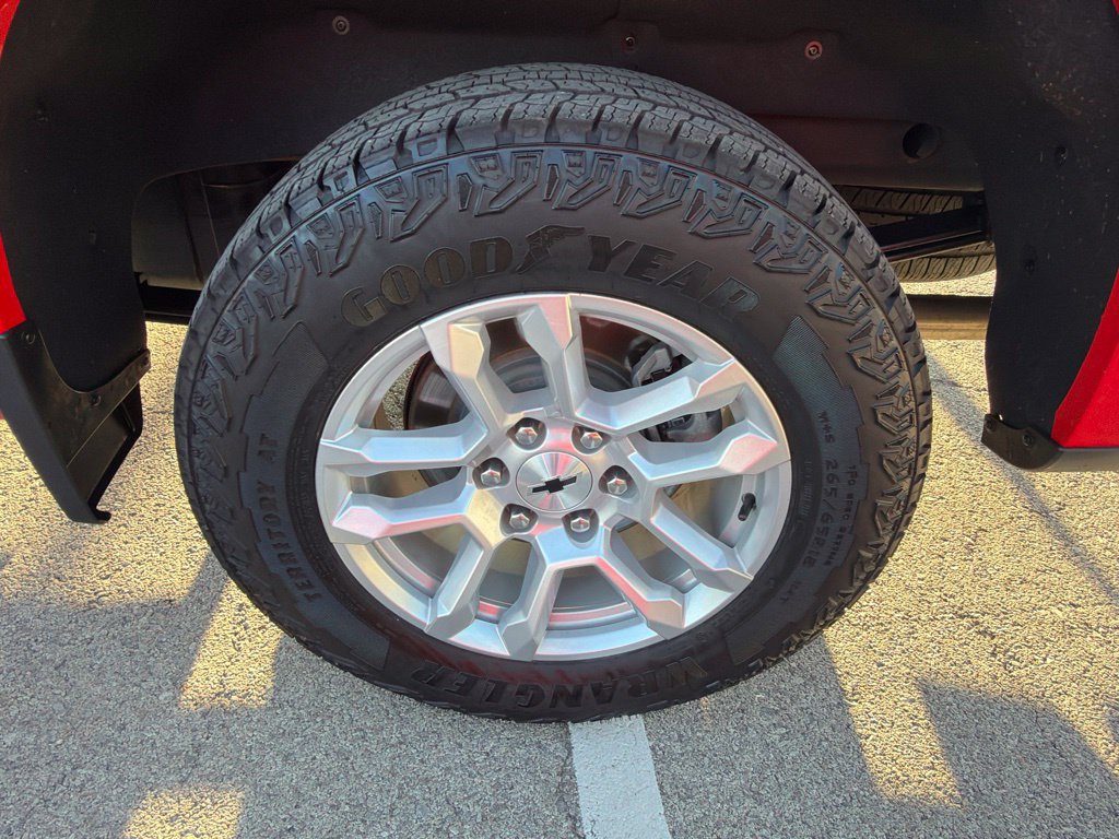Used 2022 Chevrolet Silverado 1500 RST AWD/4WD image 12