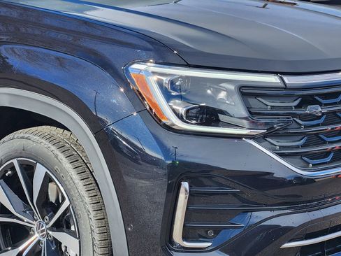 New 2026 Volkswagen Atlas Cross Sport SEL Premium R-Line AWD/4WD image 28