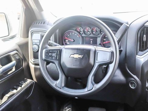 Used 2022 Chevrolet Silverado 1500 Custom RWD image 18