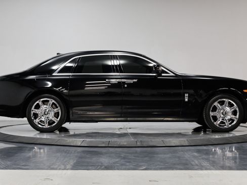 Used 2011 Rolls-Royce Ghost image 21