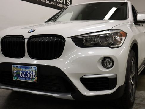 Used 2019 BMW X1 xDrive28i AWD/4WD image 3