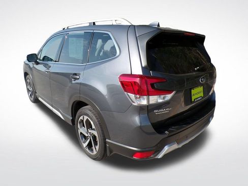 Used 2023 Subaru Forester Touring w/ Popular Package #2 AWD/4WD image 4