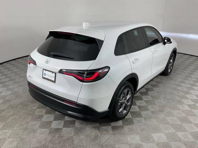 Used 2027 Honda HR-V LX image 10