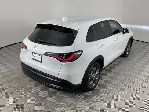 Used 2027 Honda HR-V LX image 10