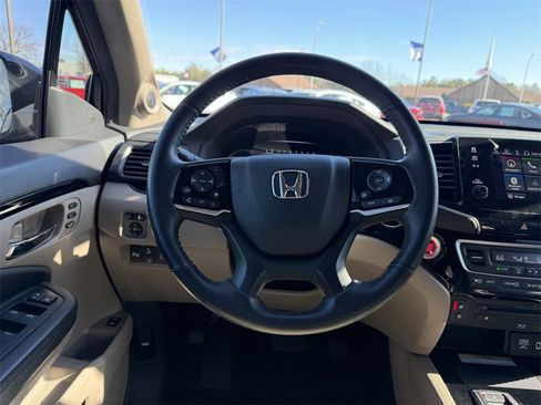 Used 2022 Honda Pilot Elite image 32