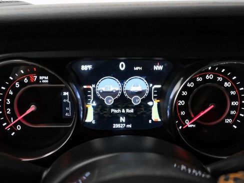 Used 2021 Jeep Gladiator Mojave AWD/4WD image 28